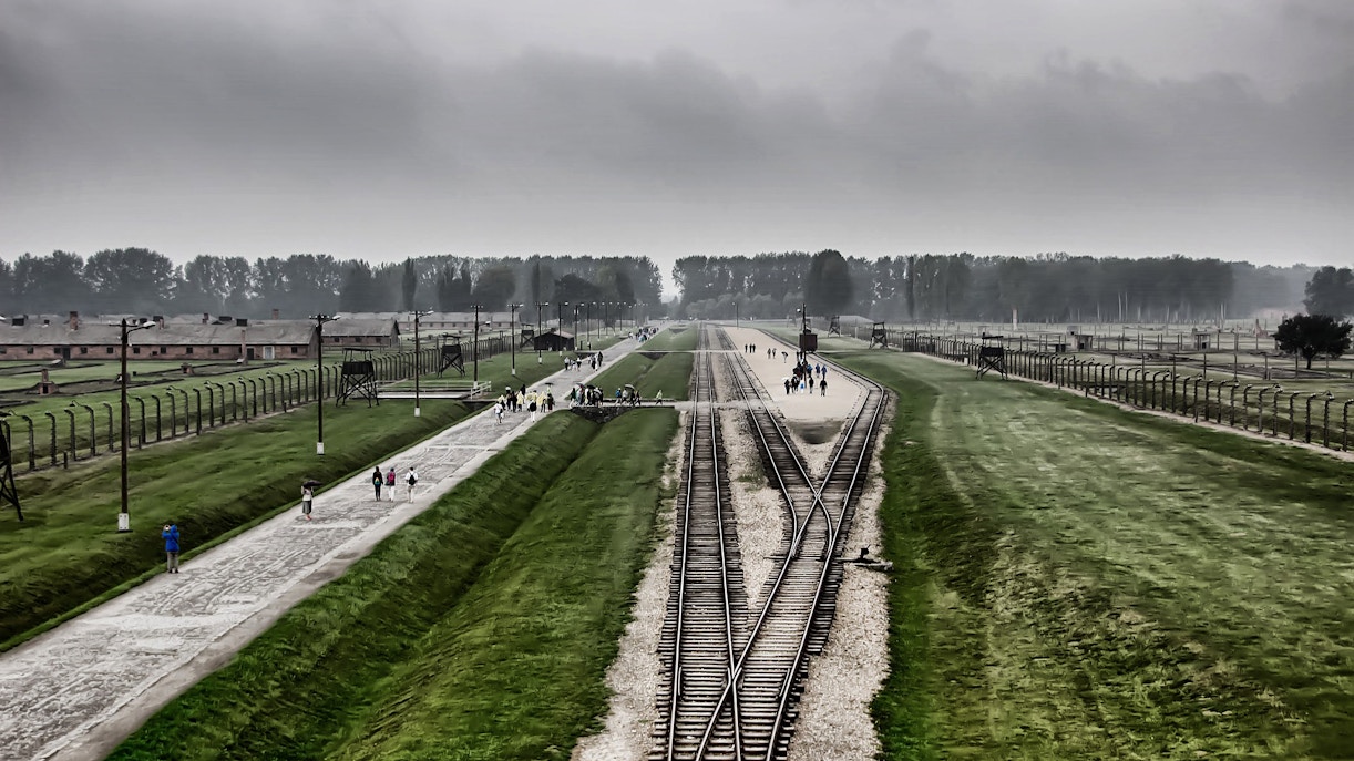 Auschwitz Entrance - How to Enter Auschwitz Birkenau?