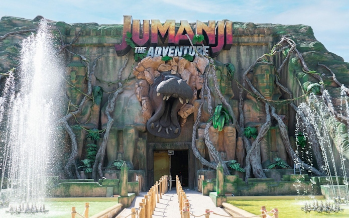 Gardaland Jumanji the Adventure entrance with hippo mouth and water fountains.
