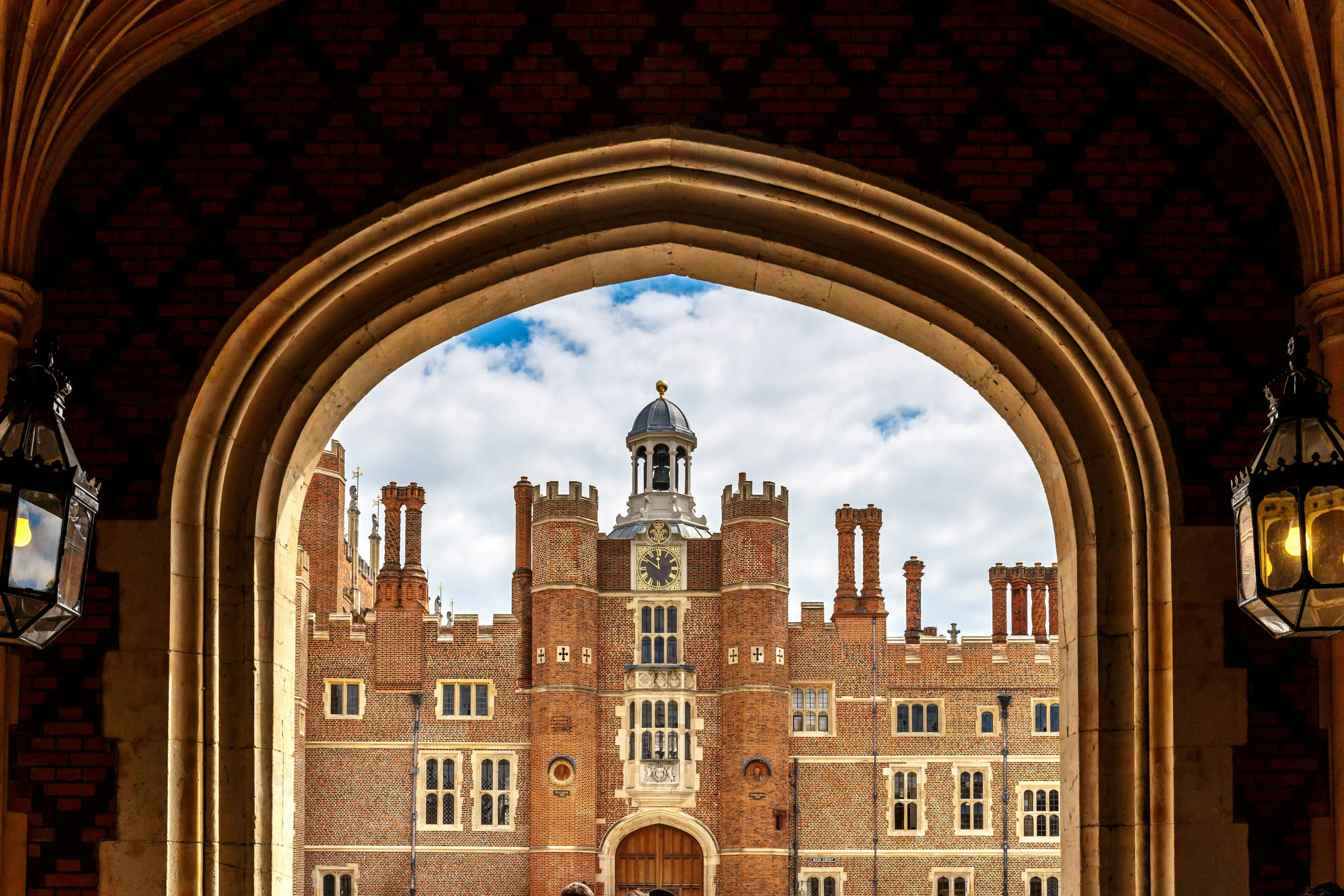 Discover Hampton Court Palace The Tudor's Palace