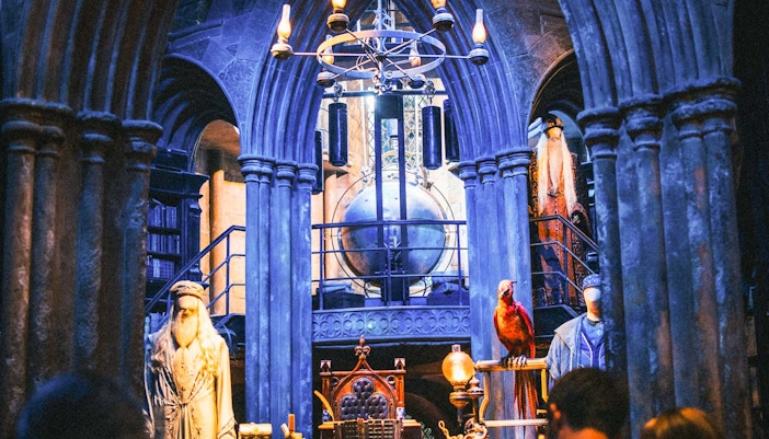 Dumbledore's study at Harry Potter Studio, featuring books and magical artifacts.