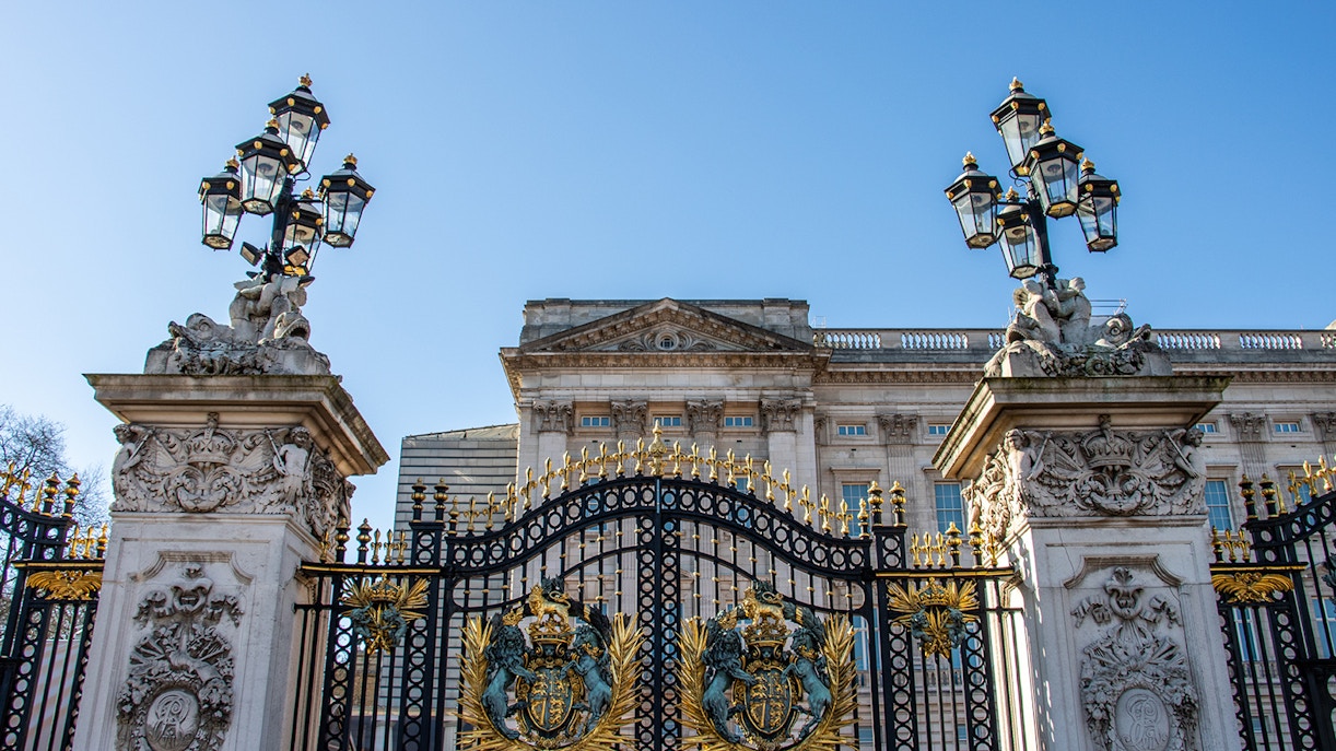 Buckingham palace gate