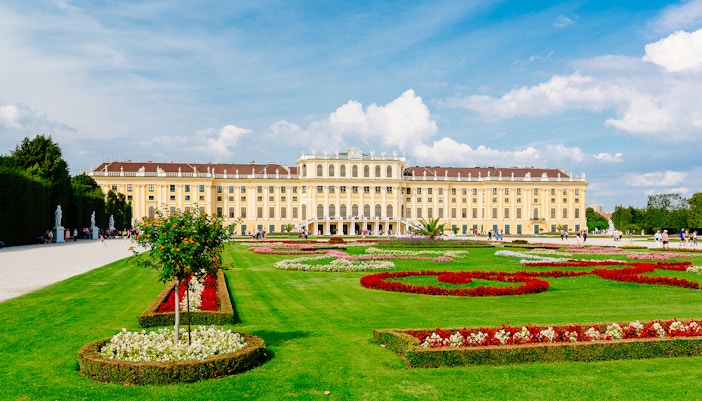 Schonbrunn Palace history