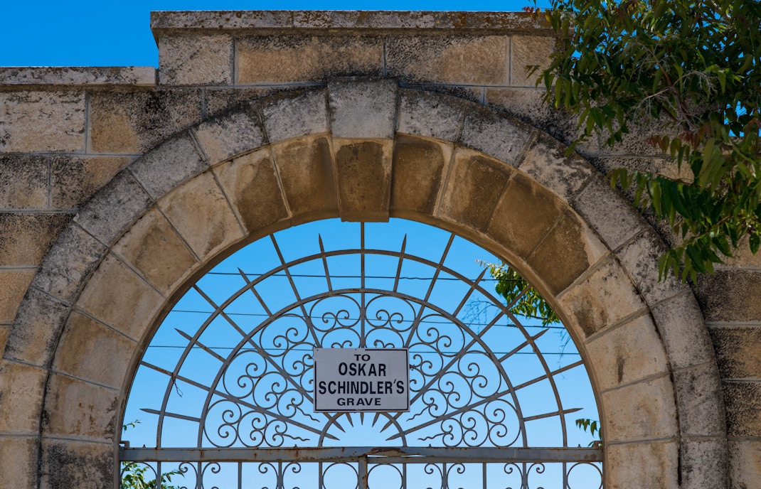 oskar schindler's grave