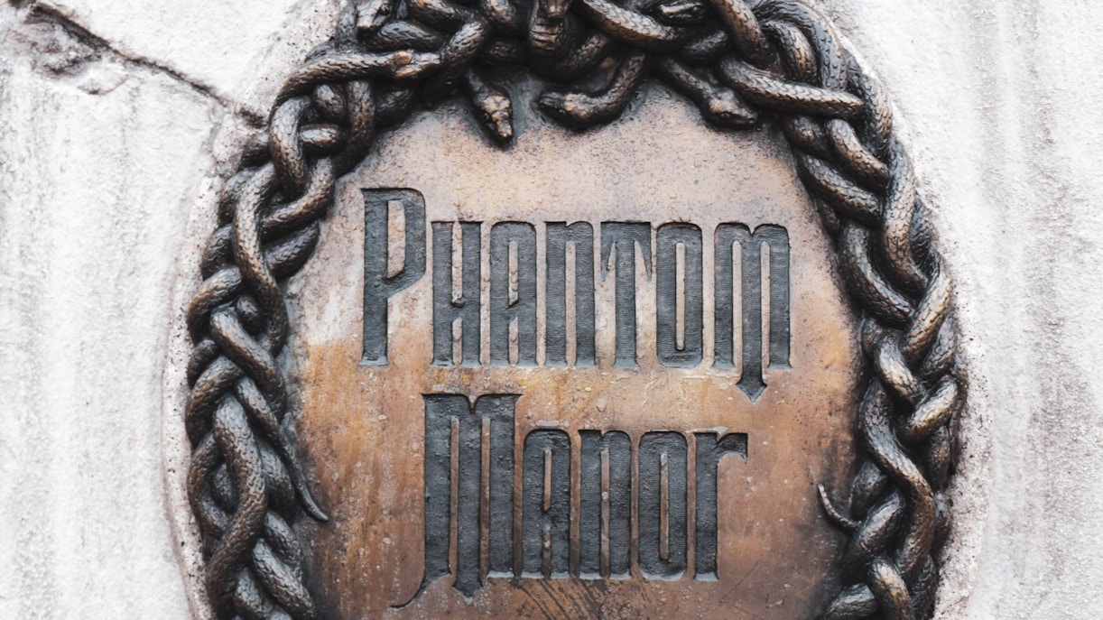 Phantom Manor at Disneyland Paris, part of a 3-day itinerary, afternoon visit.