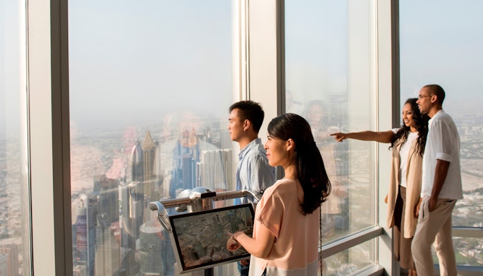 burj khalifa at the top