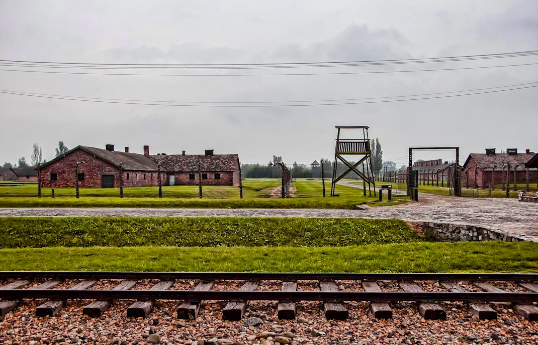 Auschwitz Entrance - Hell’s Gate Auschwitz II Birkenau