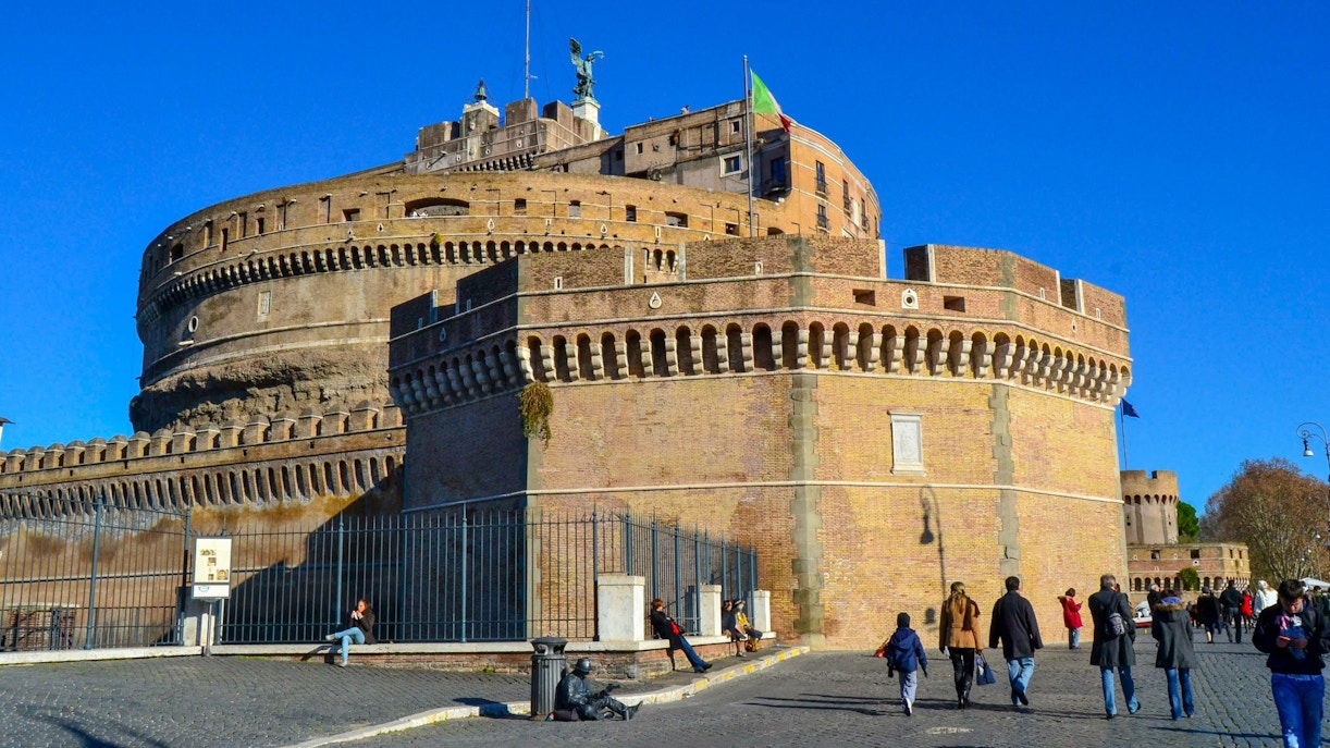 castel sant'angelo entrance