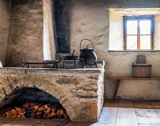 Hampton court palace