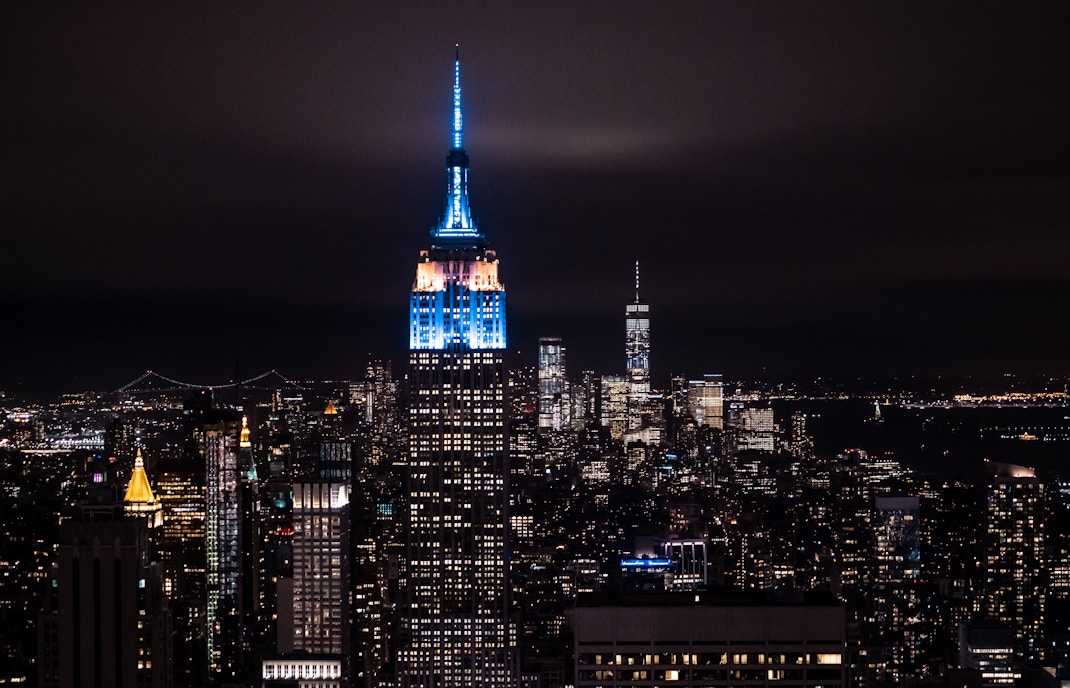 Empire State Building tower lights