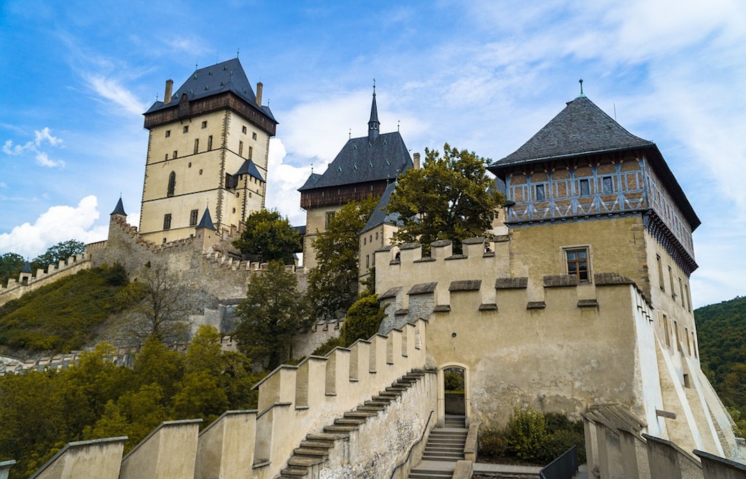 Na Opyši Gate Entrance