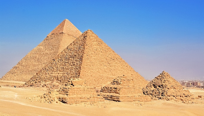 pyramids of giza history
