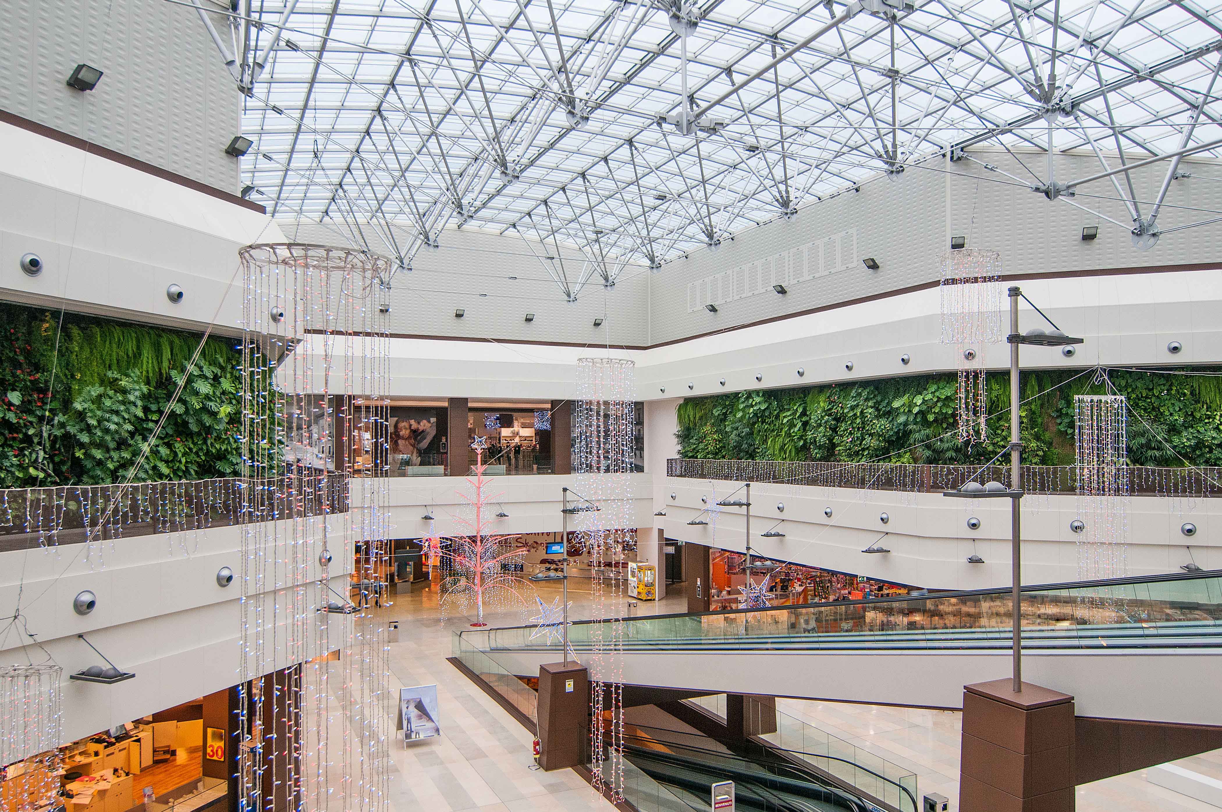 Shopping in Rome - Centro Commerciale AURA