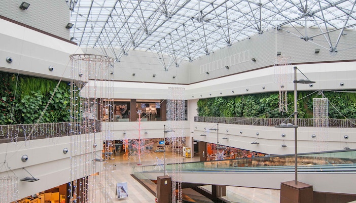 Shopping in Rome - Centro Commerciale AURA