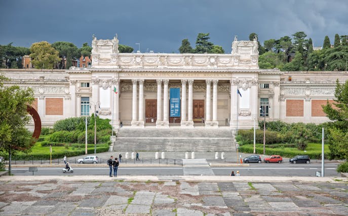 Galleria Nazionale d'Arte Moderna entrance in Rome with neoclassical columns.