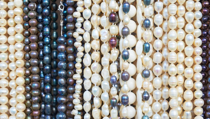 Best Souvenirs in Dubai - Pearls