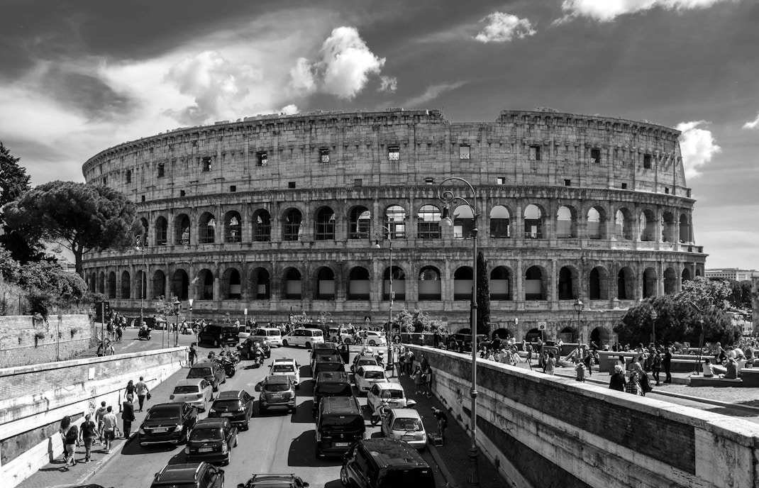Parking facilities near Barcelona Cathedral