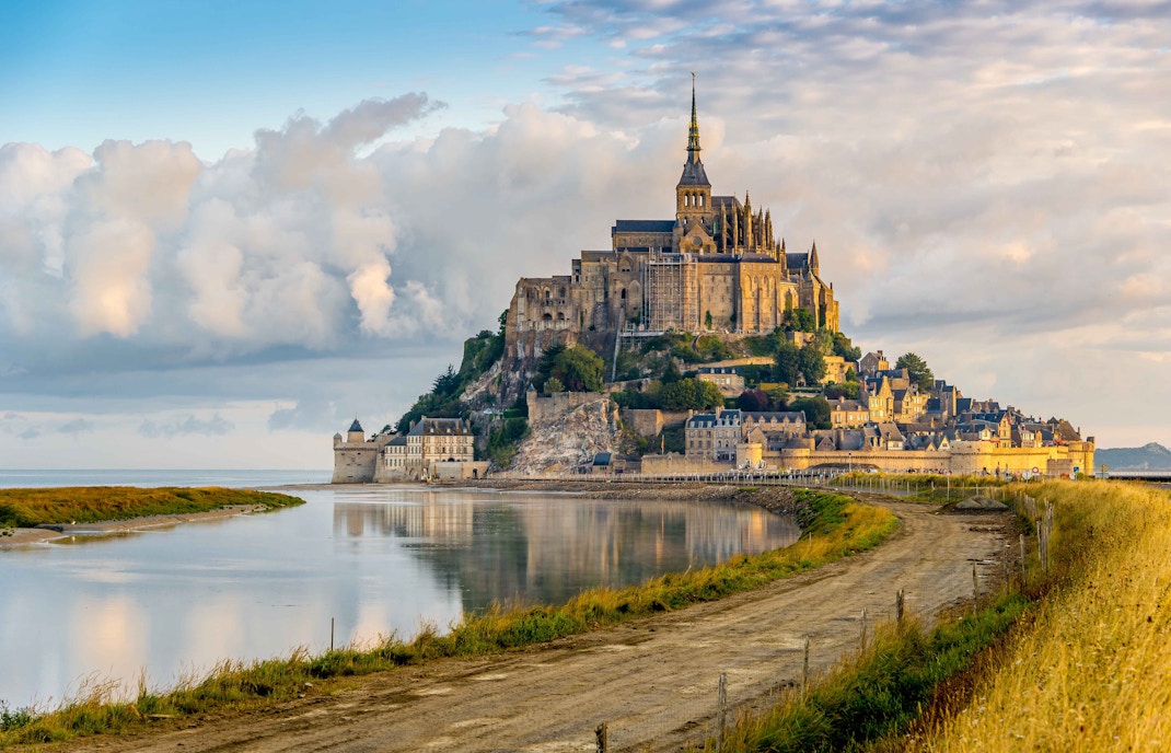 mont saint michel bay