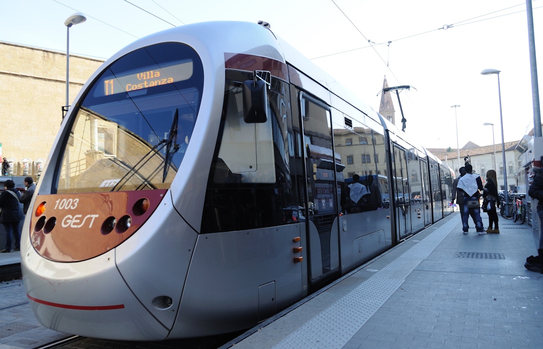 Florence Travel Guide - By Tram