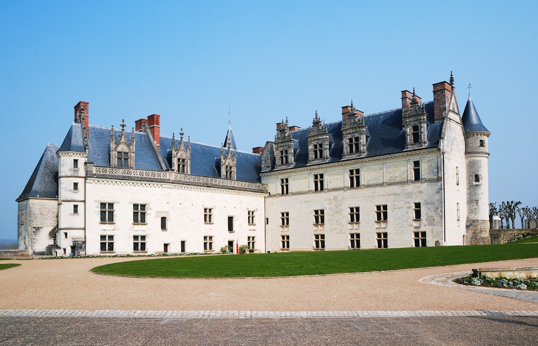 Visit Château d'Amboise Loire Valley