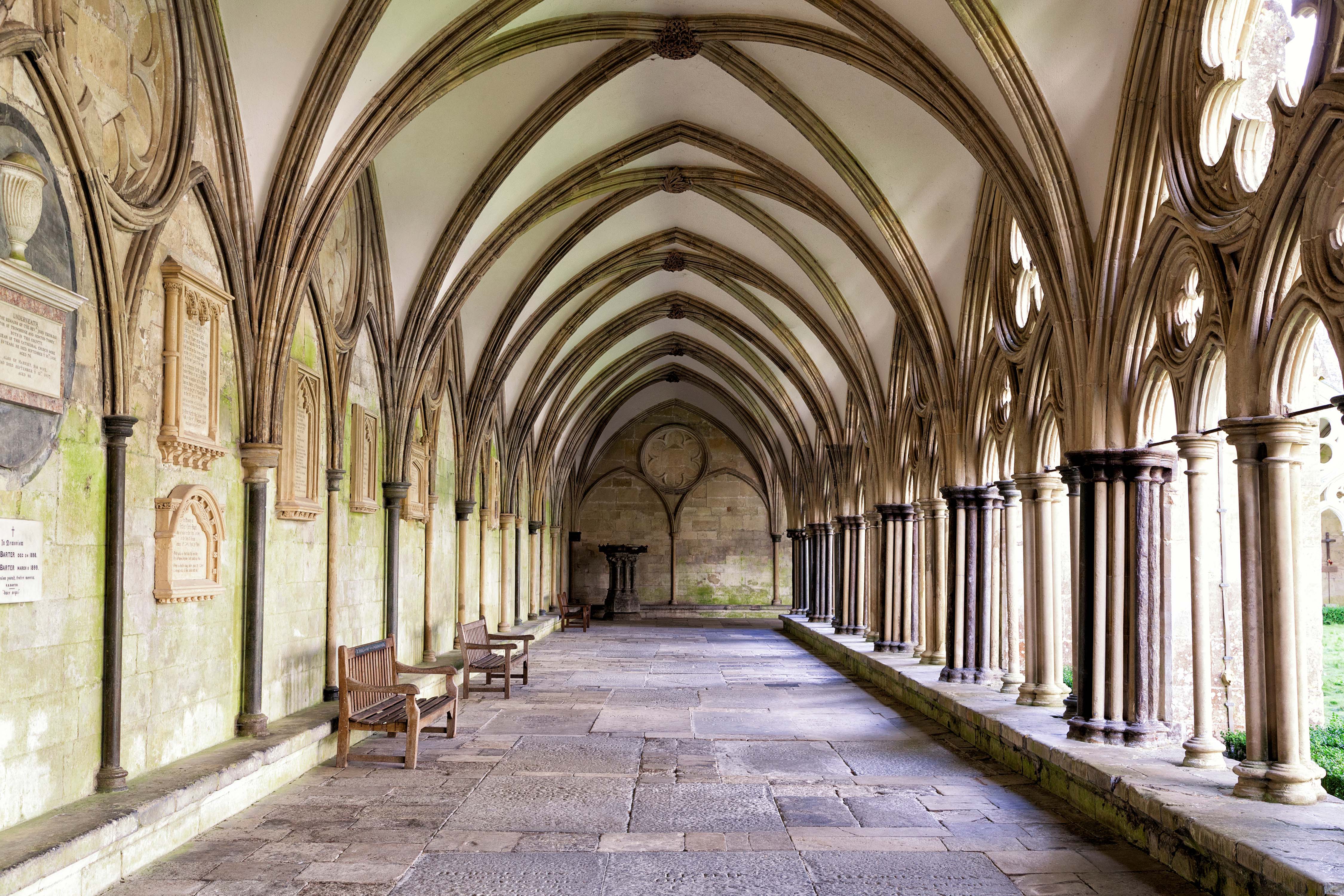 salisbury cathedral cloisters