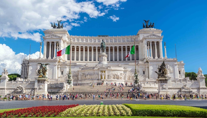 Best places to visit in Piazza Venezia