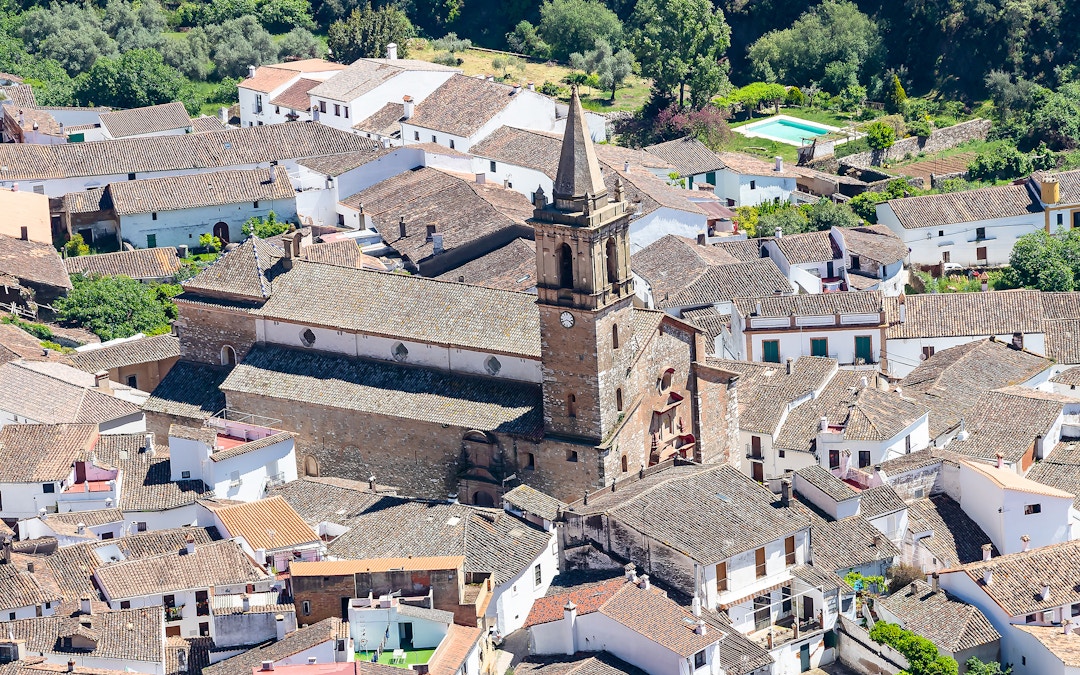 como llegar a Aracena en tren