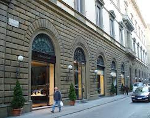 Florence Travel Guide - Via de’ Tornabuoni