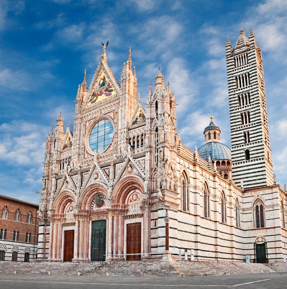 Discover the splendor of Italy’s gothic gem at Siena Cathedral