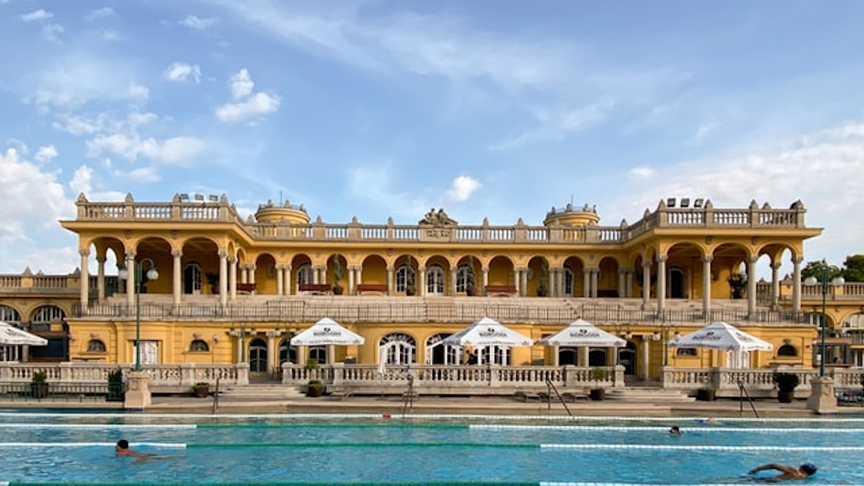 szechenyi baths budapest