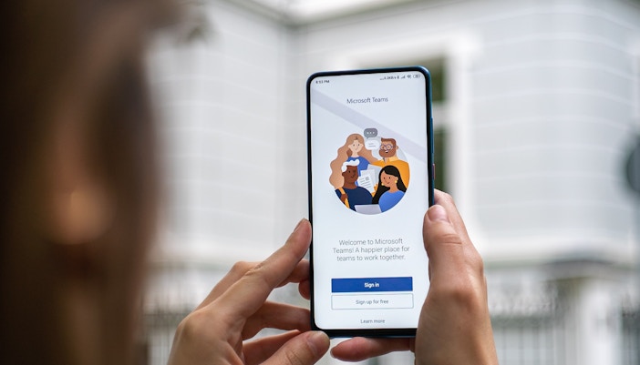 WhatsApp in Dubai - Microsoft Teams
