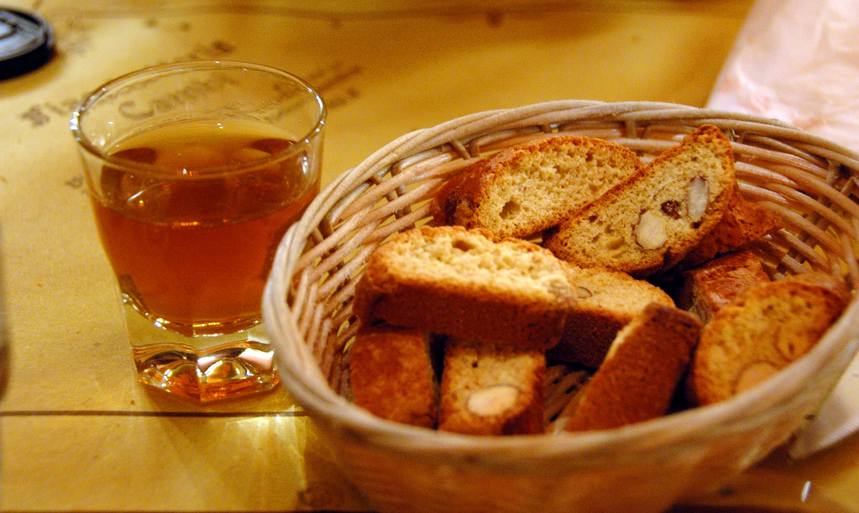 Florence Travel Guide - Cantucci in Vin Santo