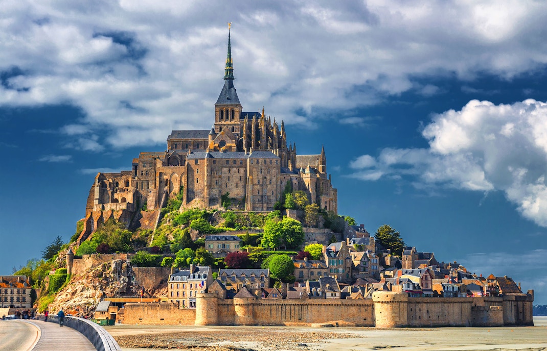 mont saint michel abbey