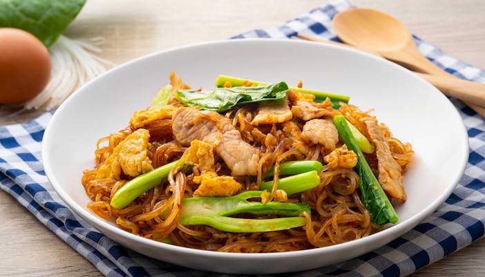 singapore street food - Hong Kong Soya Sauce Chicken Rice and Noodle