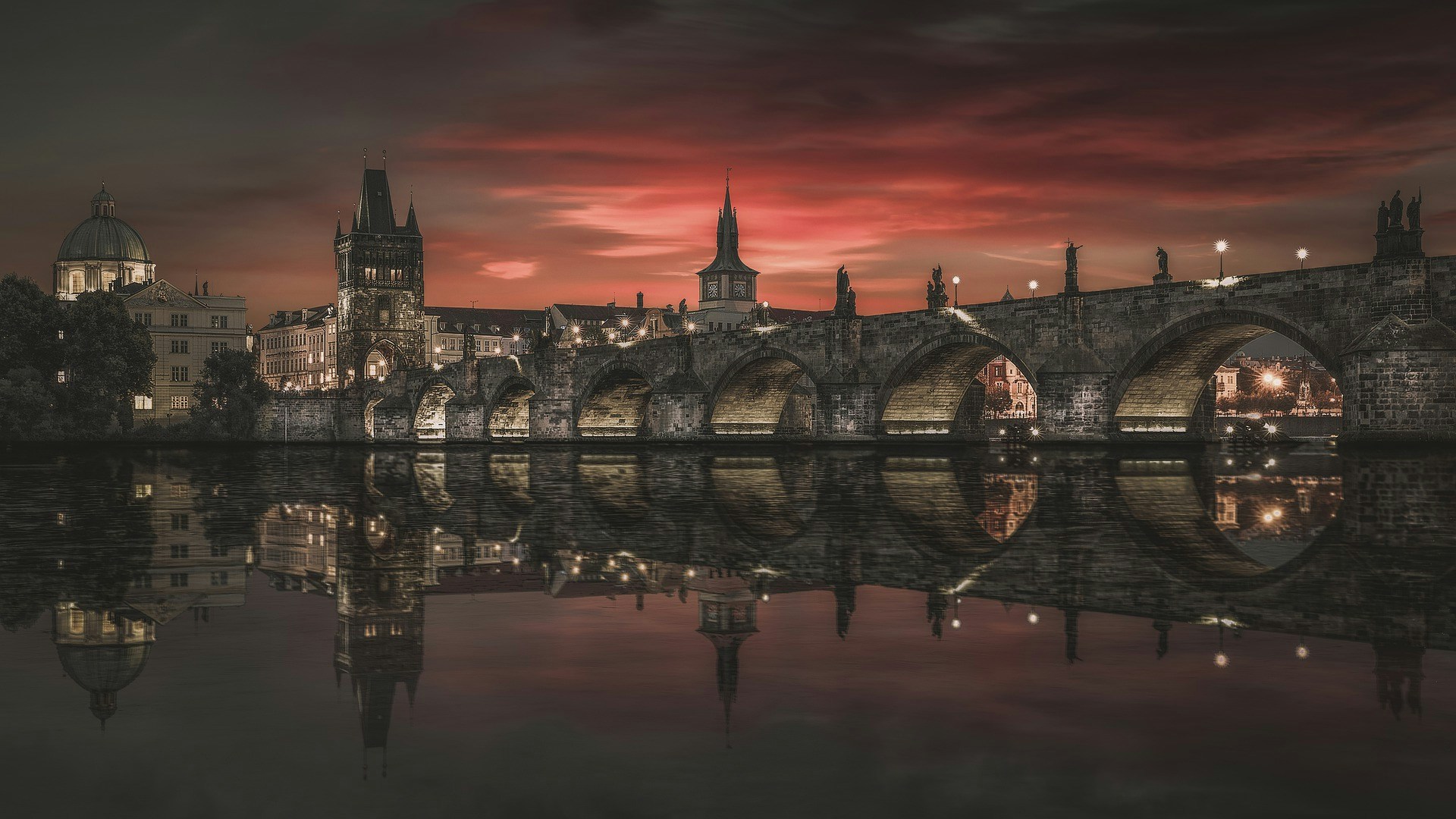 Charles & Mánes Bridge