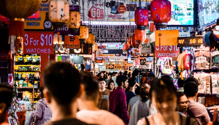 Shopping in Singapore - Bugis Street