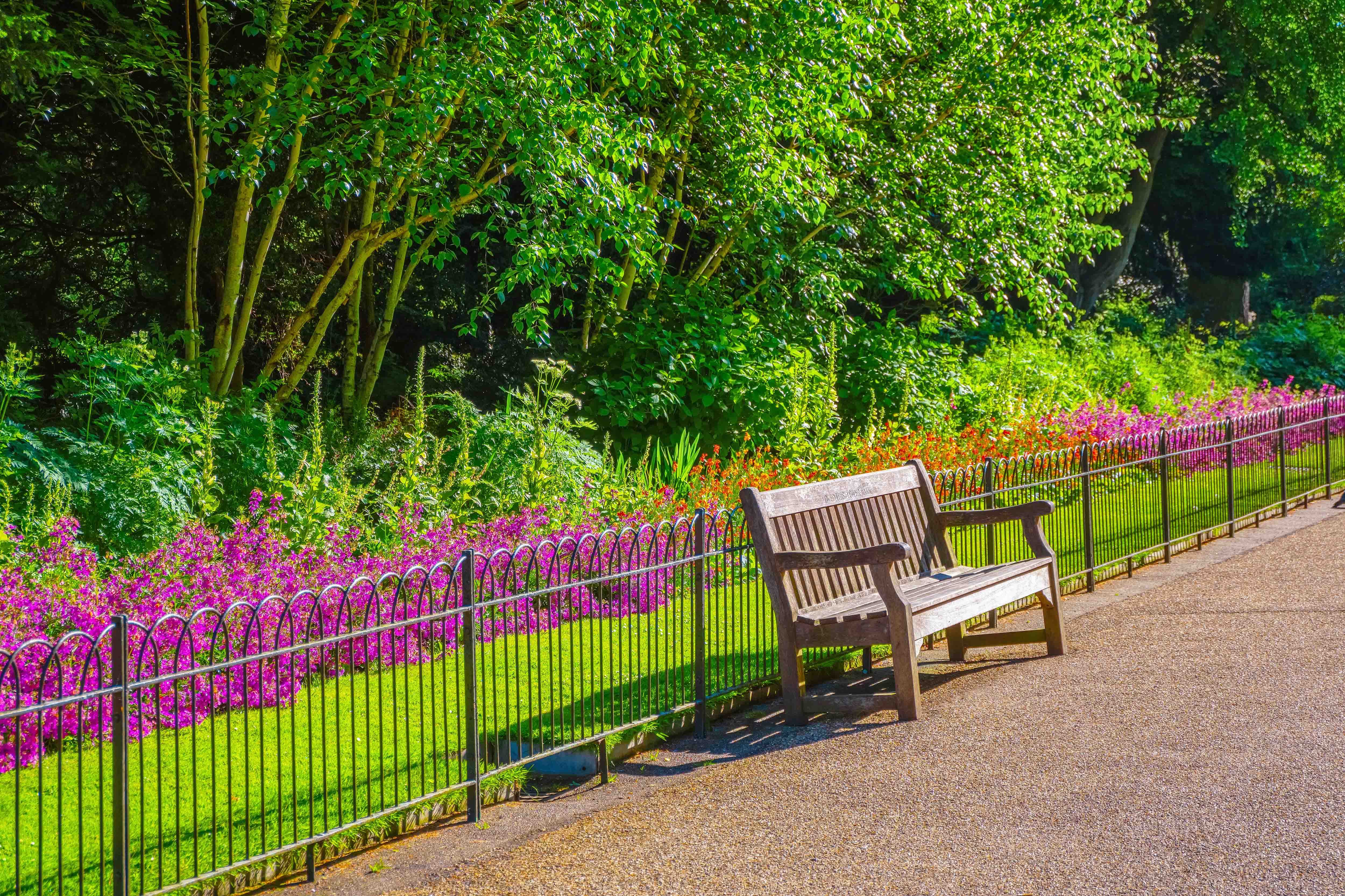 Kensington Palace Exhibition - Kensington Gardens