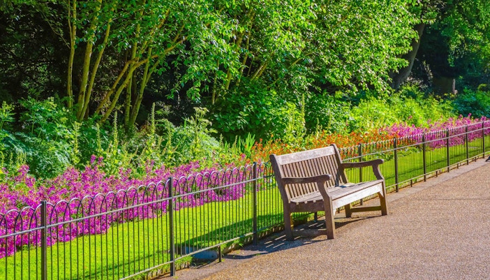 Kensington Palace Exhibition - Kensington Gardens