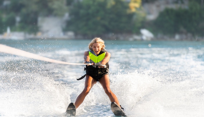 water parks in london - Thrope Lakes Aqua Park