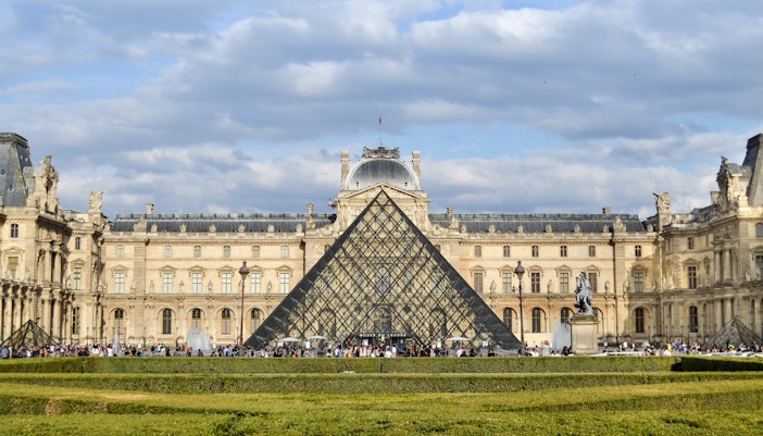 Glaspyramide Louvre