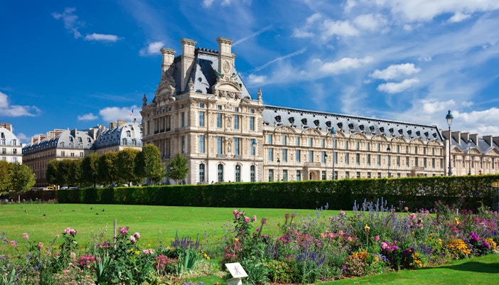 Louvre Museum rules and regulations