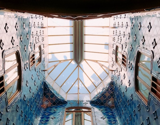 Innovative Utilization of Light and Space