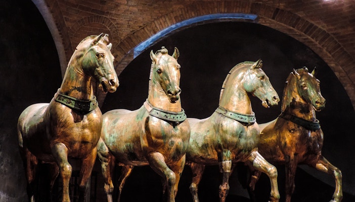 the majestic horses