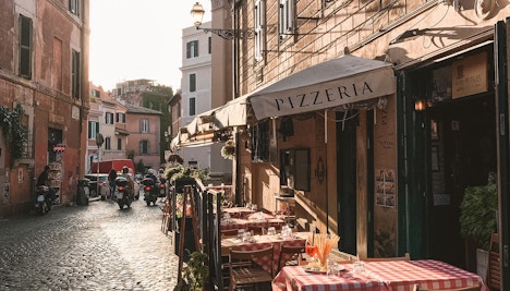 Rome in Winter - Roam the Streets of Trastevere