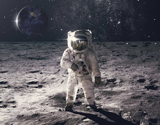 Kennedy Space Center Attractions - Exploring The Moon