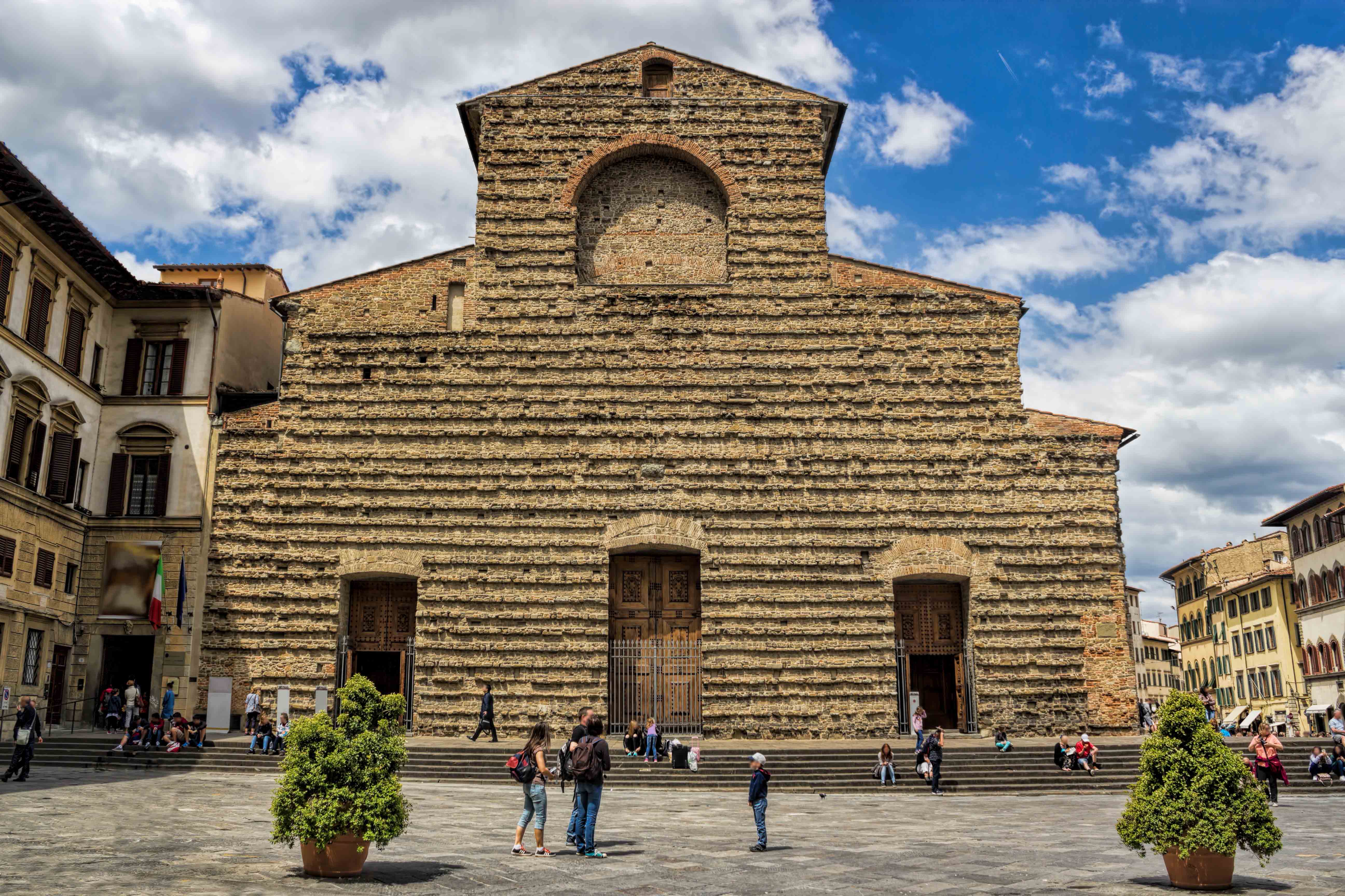 Best Places to visit in Florence Basilica di San Lorenzo