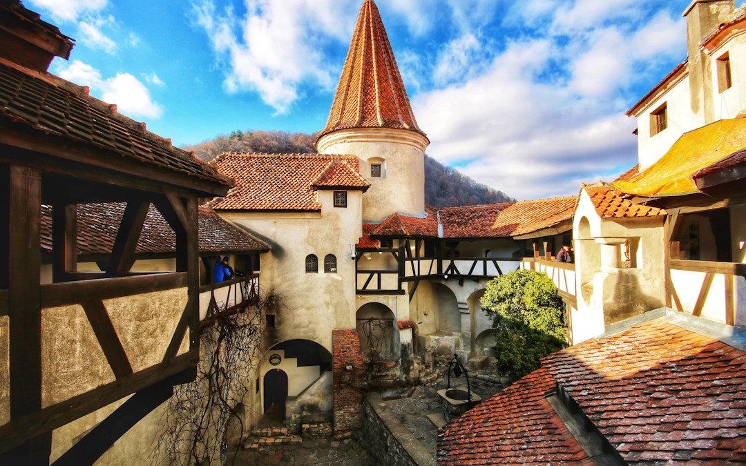 bucharest to bran castle