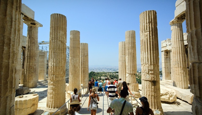 Guided tours with fast track access