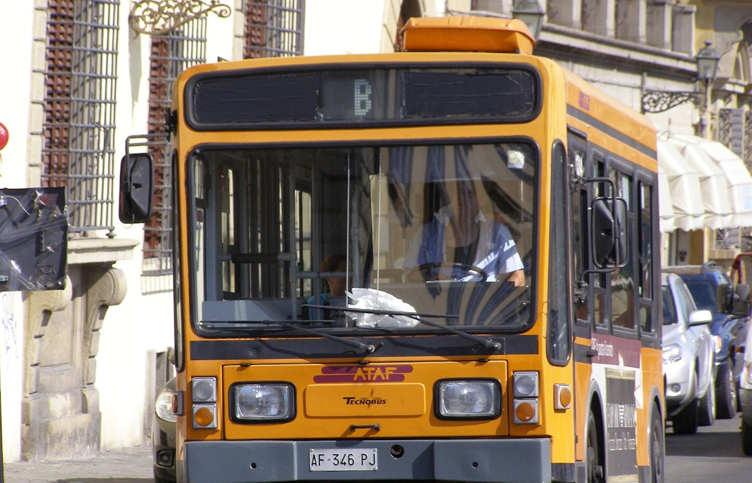 Florence Travel Guide - By Bus