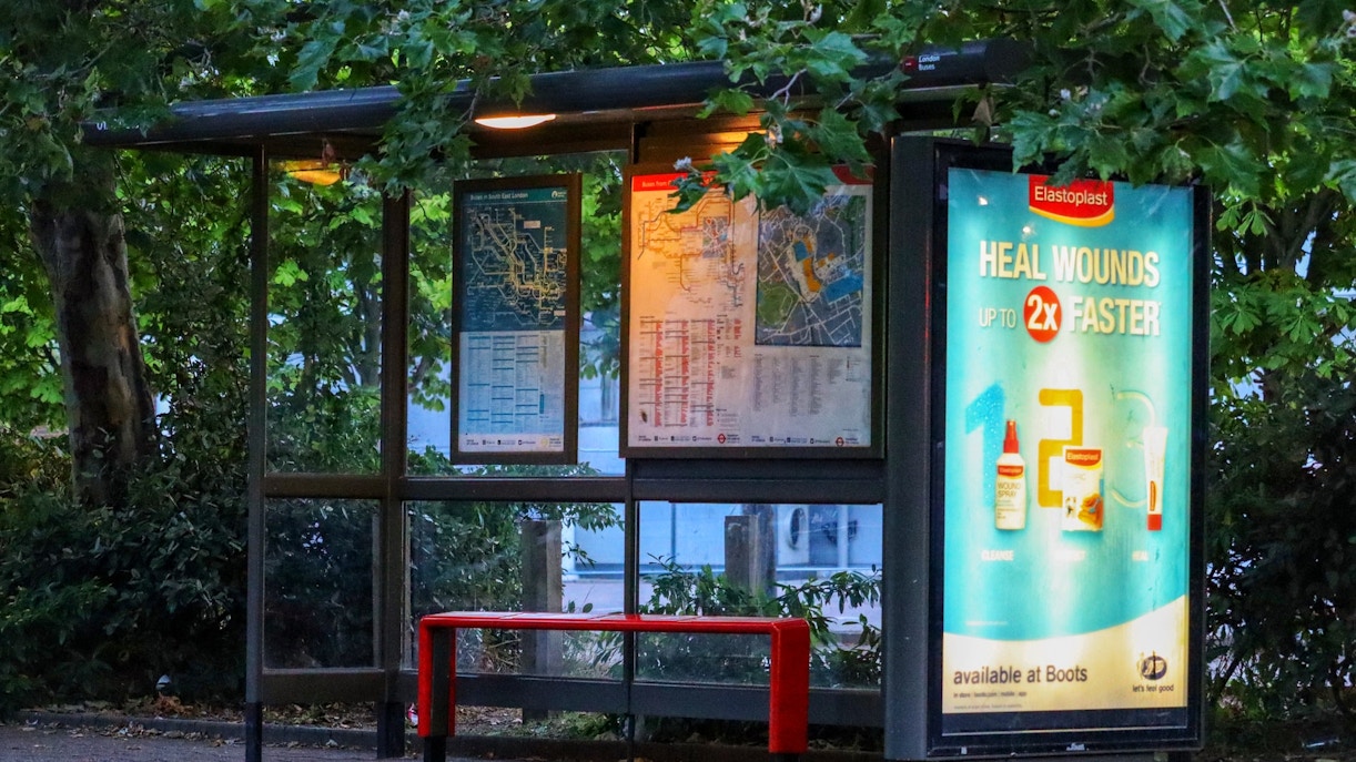 Maru Koala & Animal Park tickets bus stop