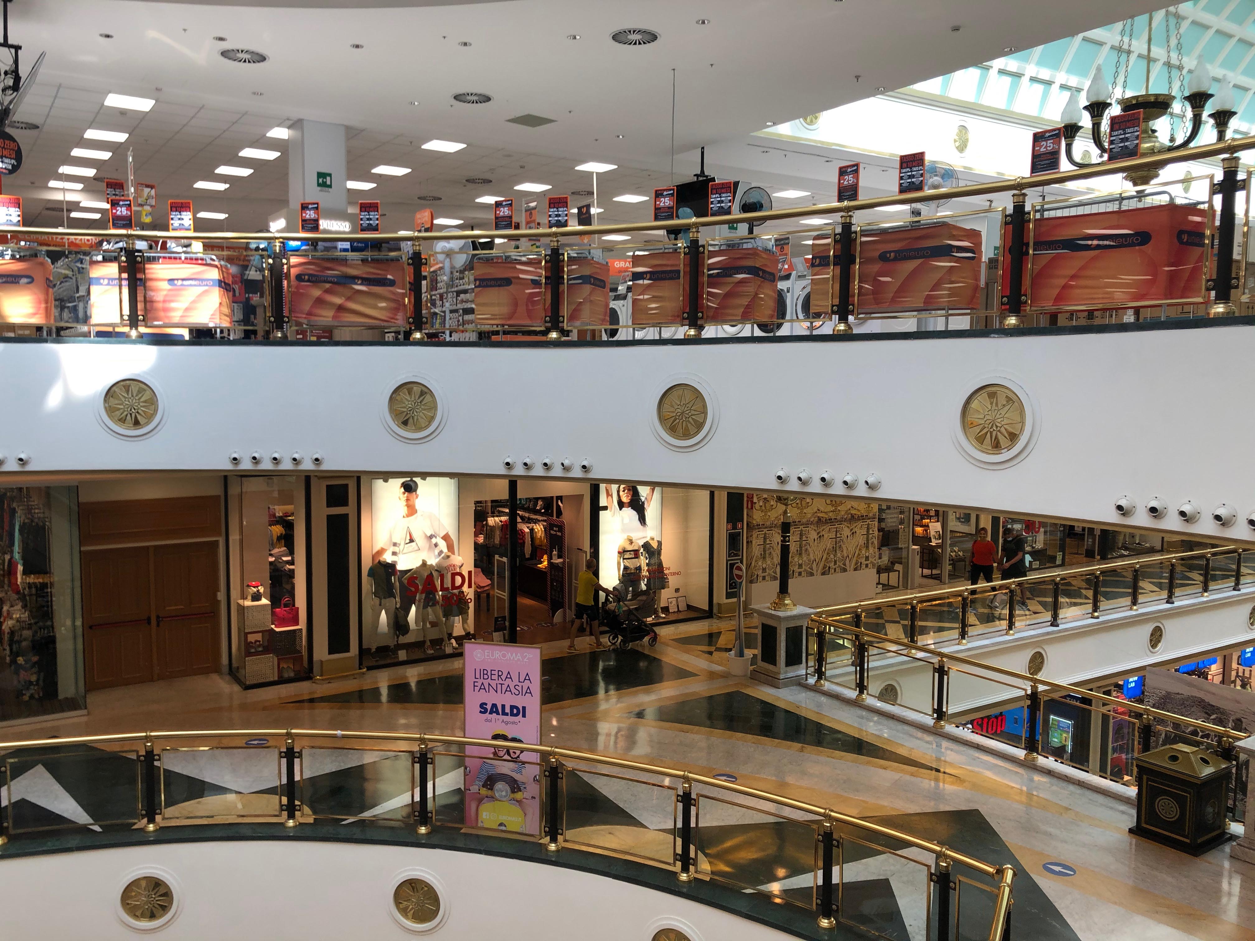 Shopping in Rome - Centro Commerciale Euroma2